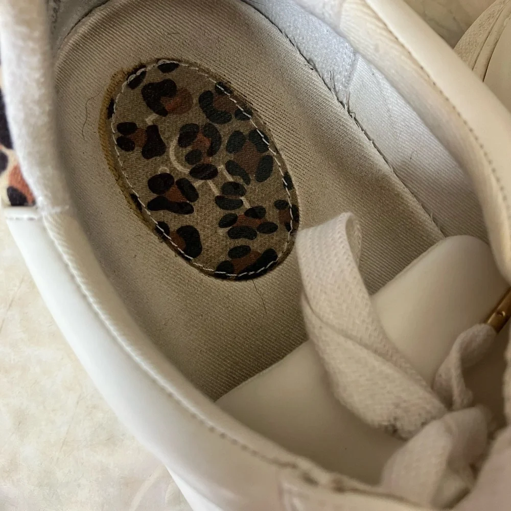 Loft‎ Outlet leopard accent white faux leather sneakers